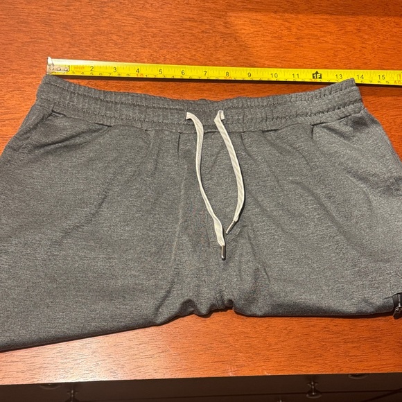 Vuori /Sunday Performance Short 8"Charcoal Heathe Color - Picture 2 of 15